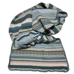 Wollschal in grün Tönen von Invero